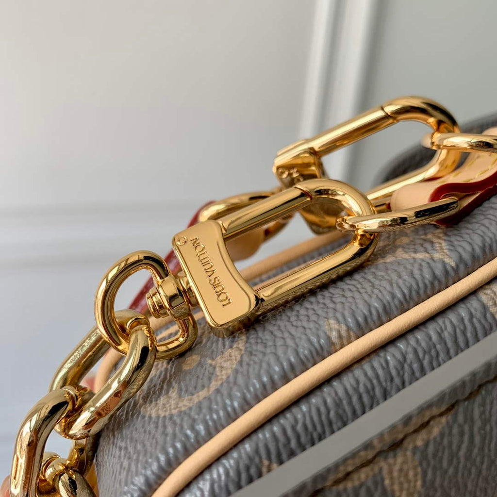 LV M12429 Louis Vuitton Pochette M¨¦tis East West Bag Trianon Gray