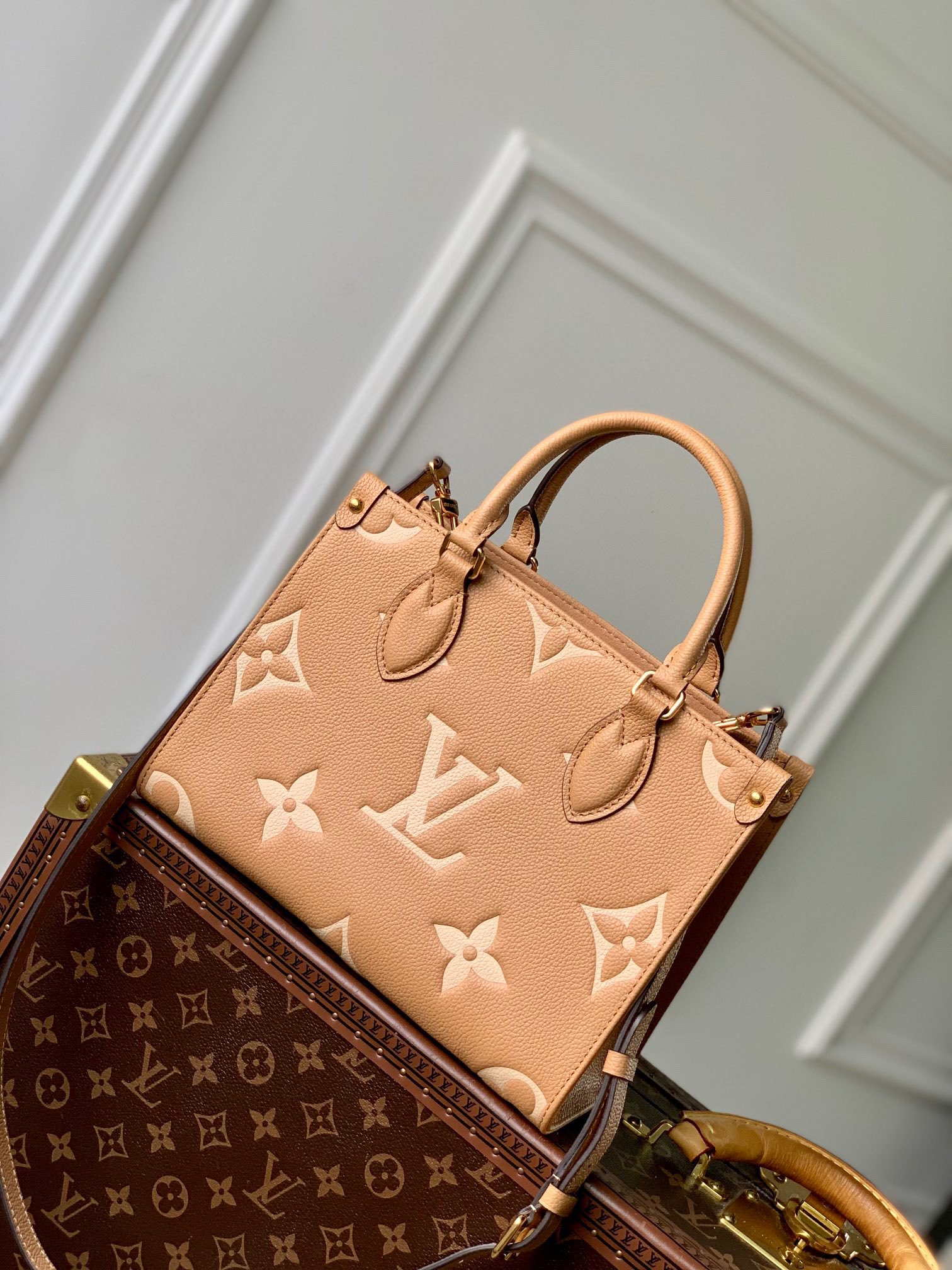 LV M12513 Louis Vuitton Onthego Pm Bag M45779 leather Light Brown