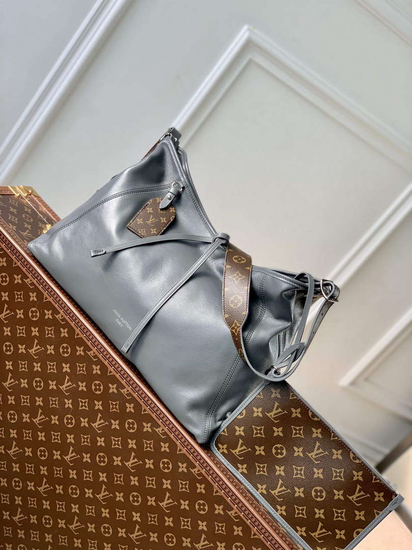 LV M12583 Louis Vuitton CarryAll Dark MM Bag Trianon Gray - Default Title - View 1