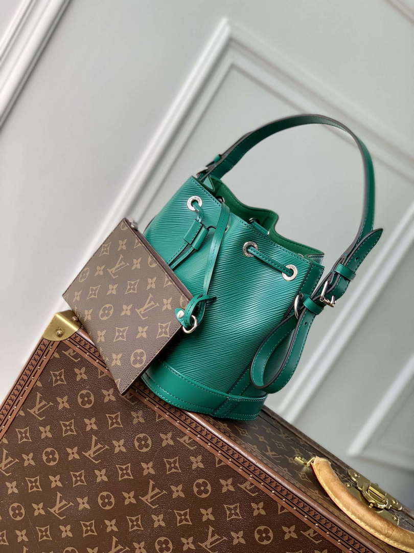 LV M12603 Louis Vuitton No¨¦ BB Bucket Bag Borneo Green