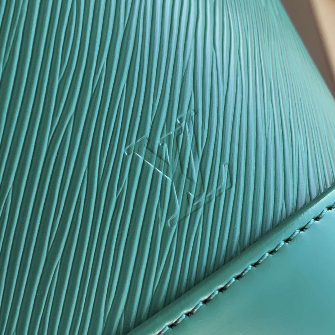 LV M12603 Louis Vuitton No¨¦ BB Bucket Bag Borneo Green