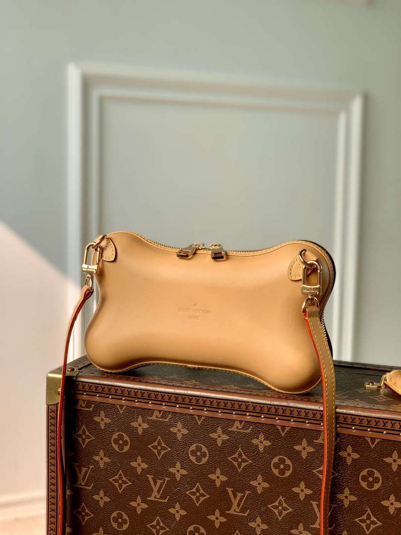 LV M12615 Louis Vuitton Bone Wearable Wallet Monogram - Default Title - View 3