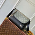 LV M12625 Louis Vuitton Pulse Messenger Bag Khaki/Black