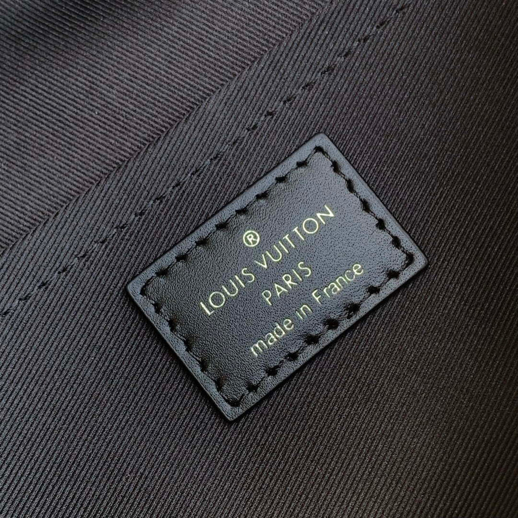 LV M12625 Louis Vuitton Pulse Messenger Bag Khaki/Black