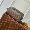 LV M12641 Louis Vuitton Locker Dopp Kit Taurillon Monogram Green - Default Title - View 1