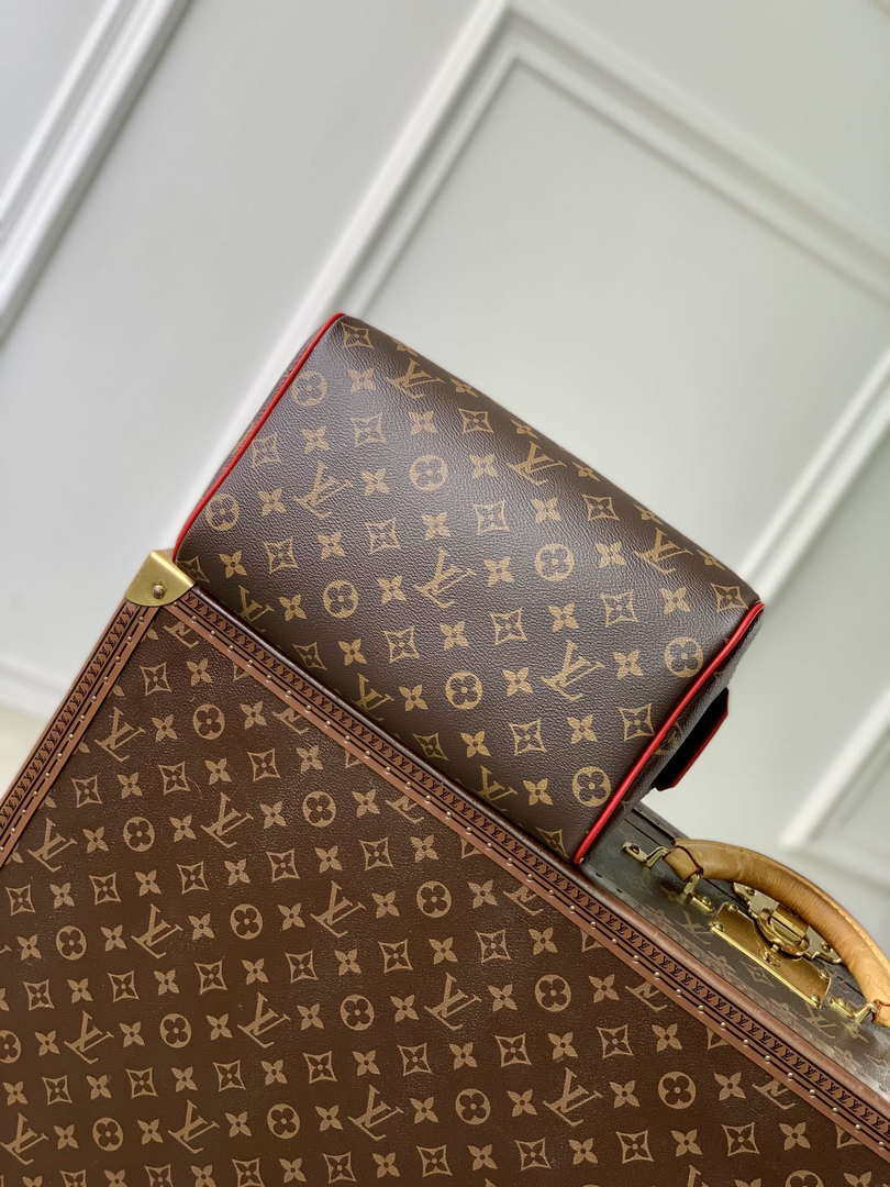 LV M12641 Louis Vuitton Locker Dopp Kit Taurillon Monogram Red