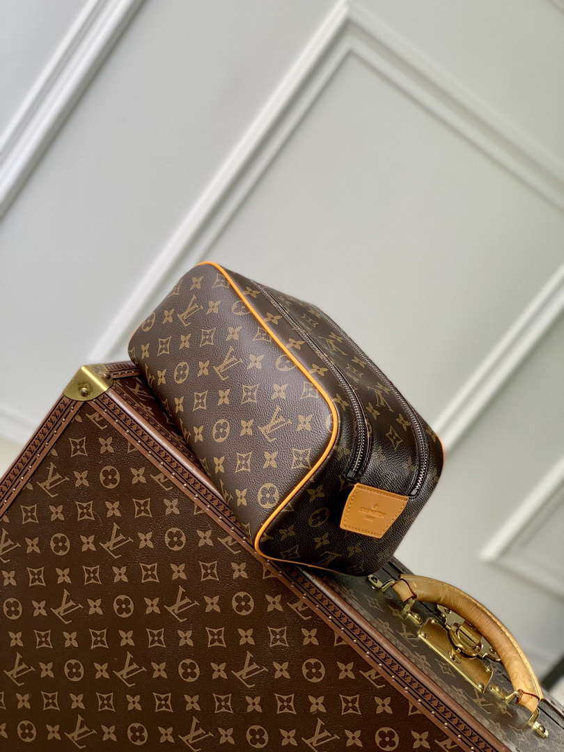 LV M12641 Louis Vuitton Locker Dopp Kit Taurillon Monogram Yellow