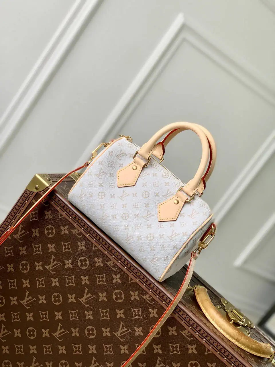LV M12747 Speedy Bandouliere 20 Bag Mastic Cream
