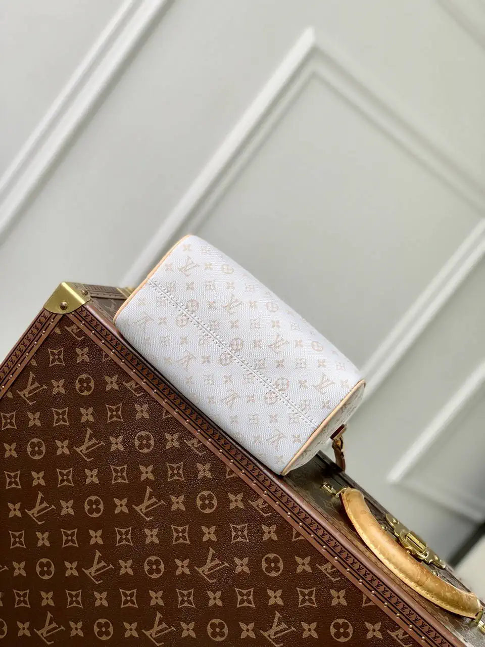 LV M12747 Speedy Bandouliere 20 Bag Mastic Cream
