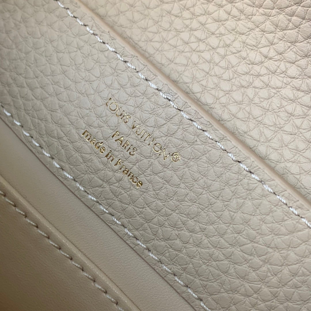 LV M12751 Louis Vuitton Capucines Mini Bag Apricot