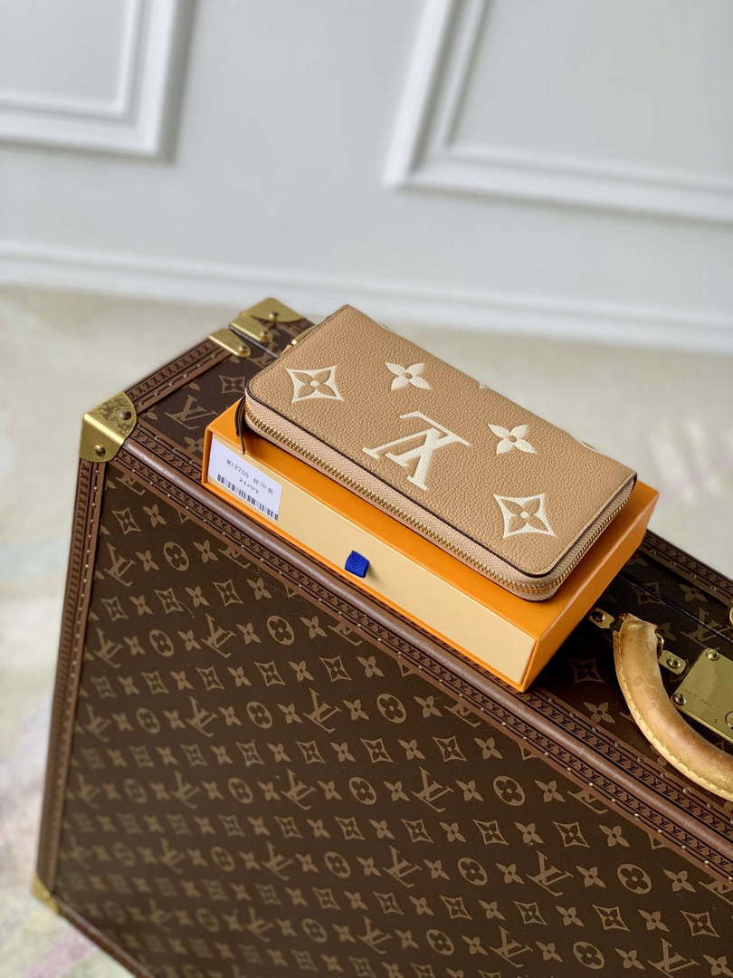 LV M12755 Louis Vuitton Zippy Wallet Sunrise Aquarelle Tan