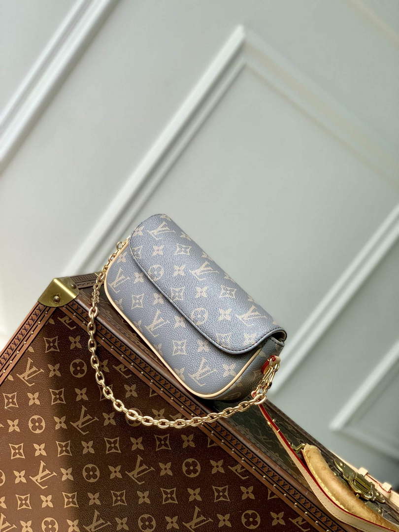 LV M12778 Louis Vuitton Wallet on Chain Ivy Bag Trianon Gray