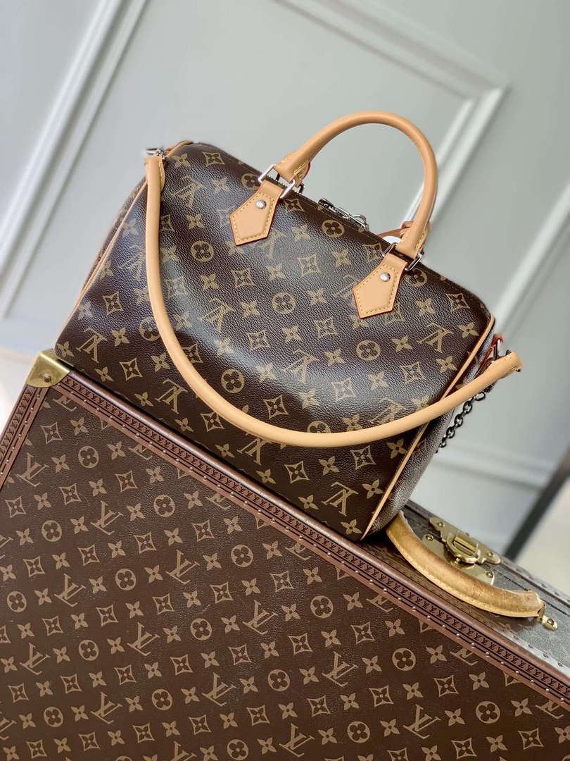 LV M12803 Louis Vuitton 57th Street NYC Speedy Soft 30 Bag