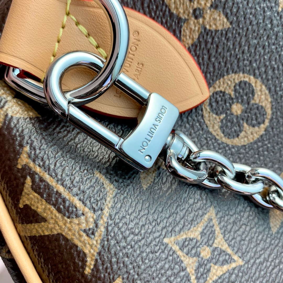 LV M12803 Louis Vuitton 57th Street NYC Speedy Soft 30 Bag