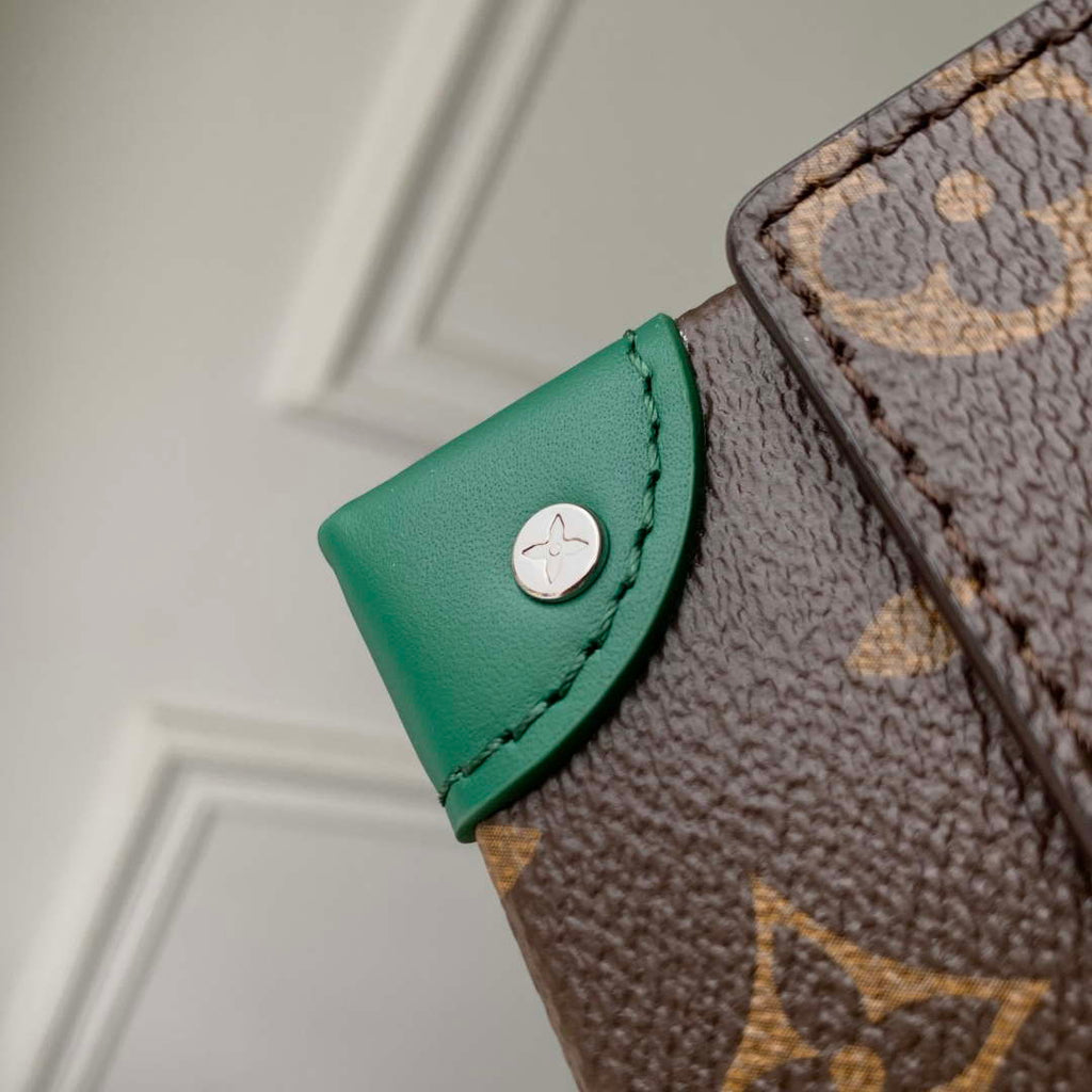 LV M12808 Louis Vuitton Steamer Wearable Wallet Borneo Green