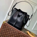 LV M12847 Louis Vuitton No¨¦ BB Bucket Bag Black - Default Title - View 1
