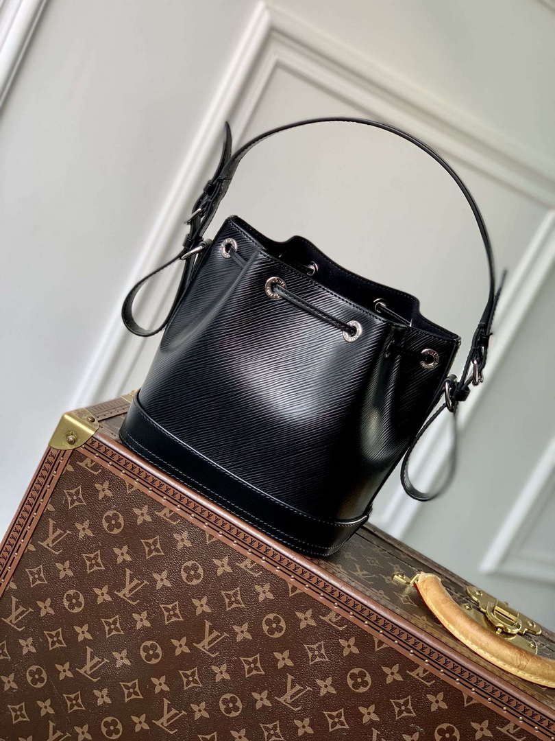 LV M12847 Louis Vuitton No¨¦ BB Bucket Bag Black