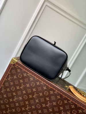 LV M12847 Louis Vuitton No¨¦ BB Bucket Bag Black - Default Title - View 4
