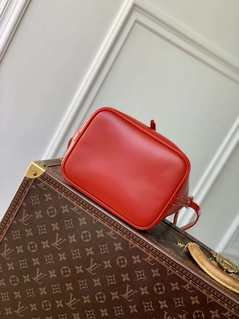 LV M12847 Louis Vuitton No¨¦ BB Bucket Bag Red