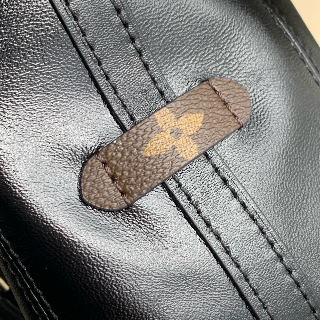 LV M12888 Louis Vuitton CarryAll Vibe BB Bag Black