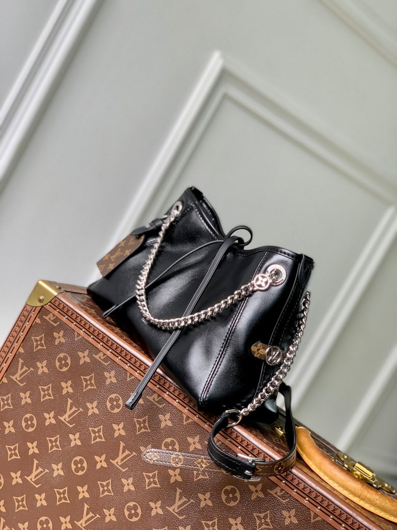 LV M12888 Louis Vuitton CarryAll Vibe BB Bag Black