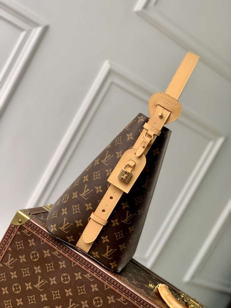LV M12926 Louis Vuitton All In GM Bucket Style Bag Monogram