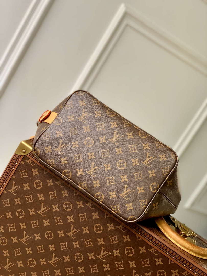 LV M12926 Louis Vuitton All In GM Bucket Style Bag Monogram