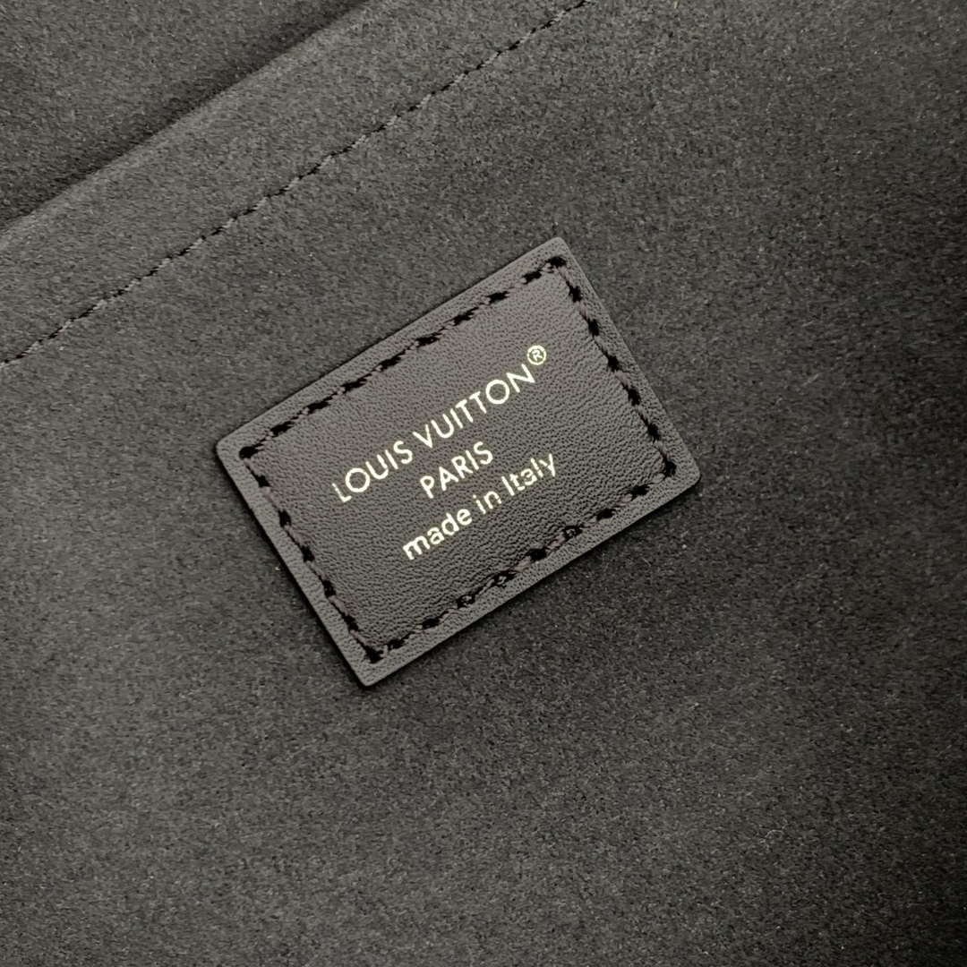 LV M12934 Louis Vuitton Speedy Cargo Vibe Bag Black