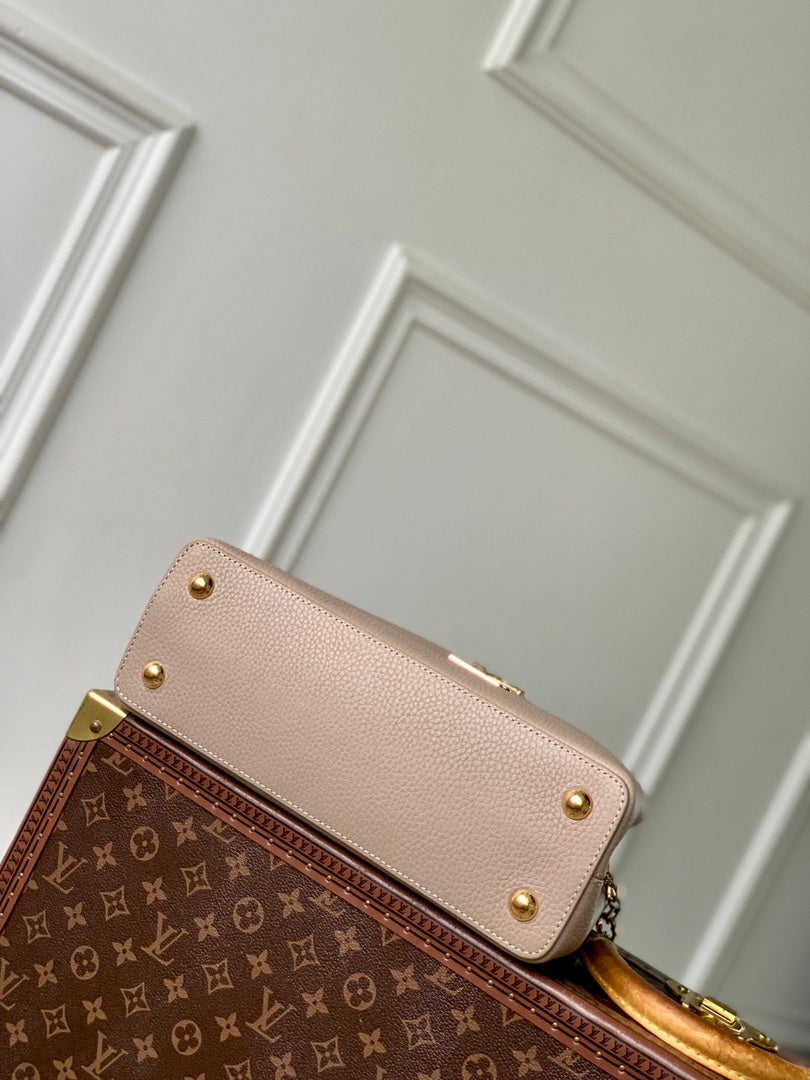 LV M12935 Louis Vuitton Capucines MM Handbag Galet Gray