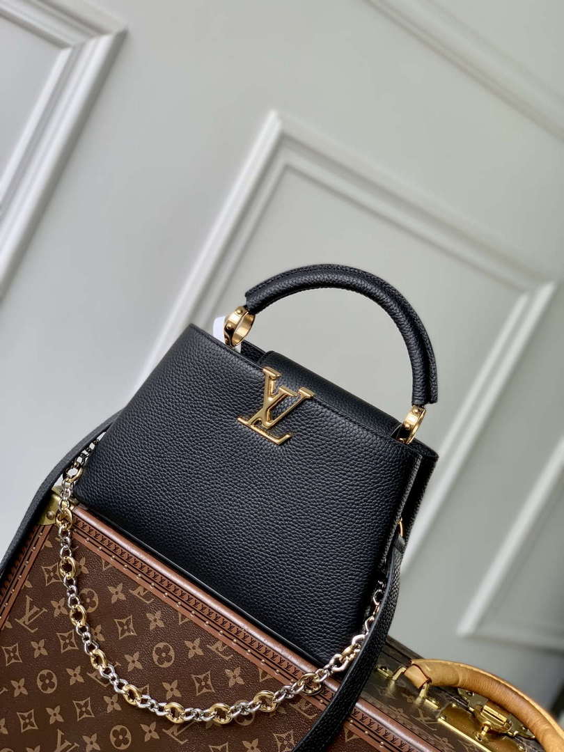 LV M12936 Louis Vuitton Capucines BB Handbag Black