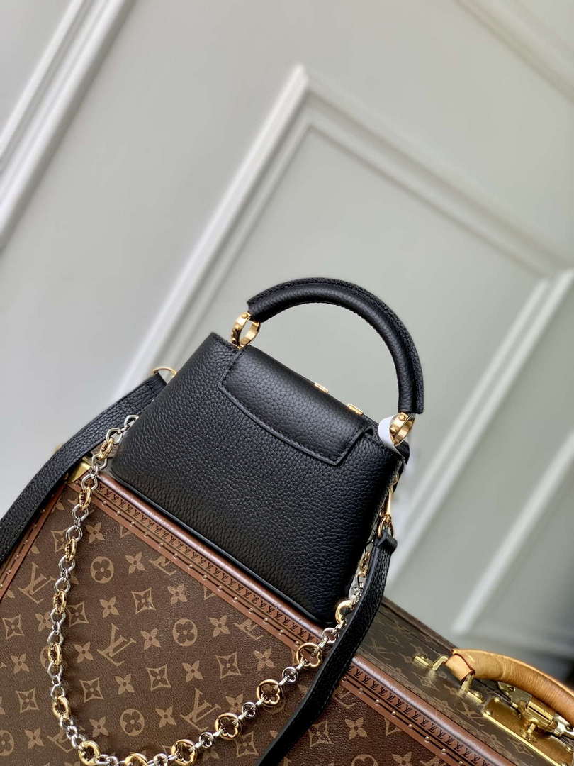 LV M12936 Louis Vuitton Capucines Mini Handbag Black