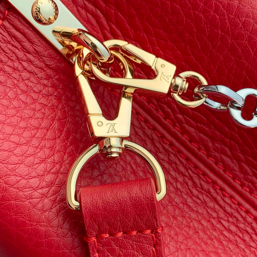 LV M12936 Louis Vuitton Capucines MM Handbag Red