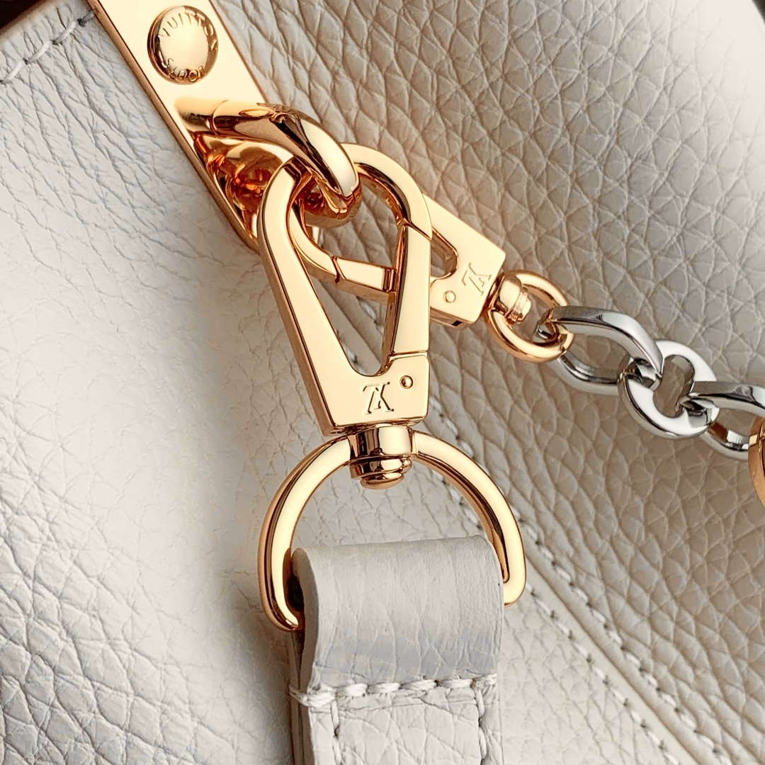 LV M12938 Louis Vuitton Capucines BB Handbag Quartz White