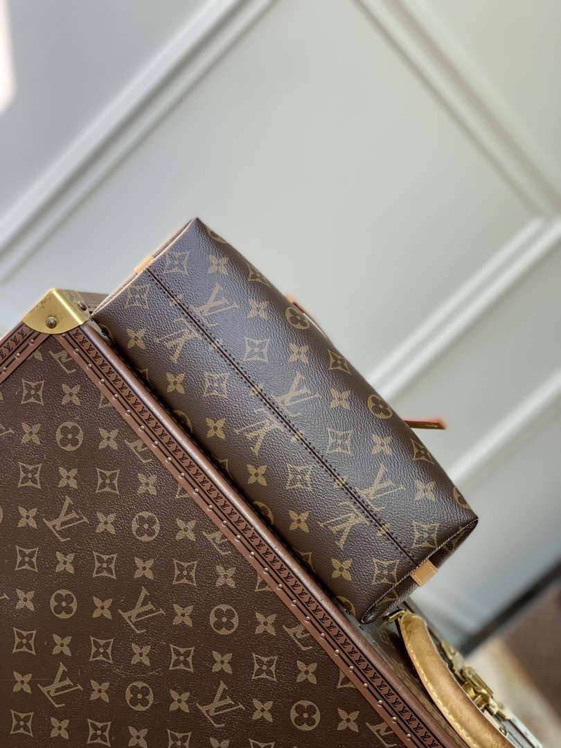 LV M13014 Louis Vuitton CarryAll BB Monogram