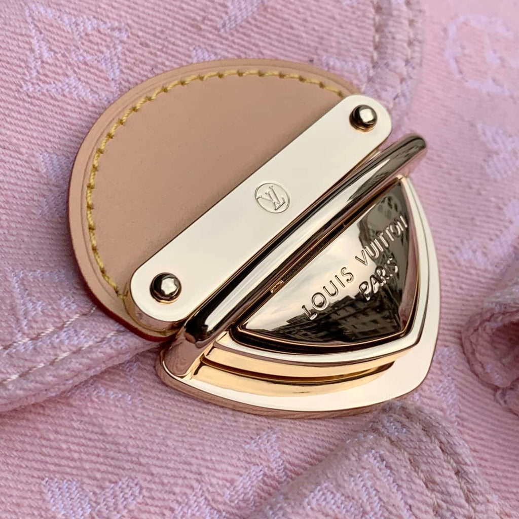 LV M13031 Louis Vuitton Venice Backpack Washed Pink