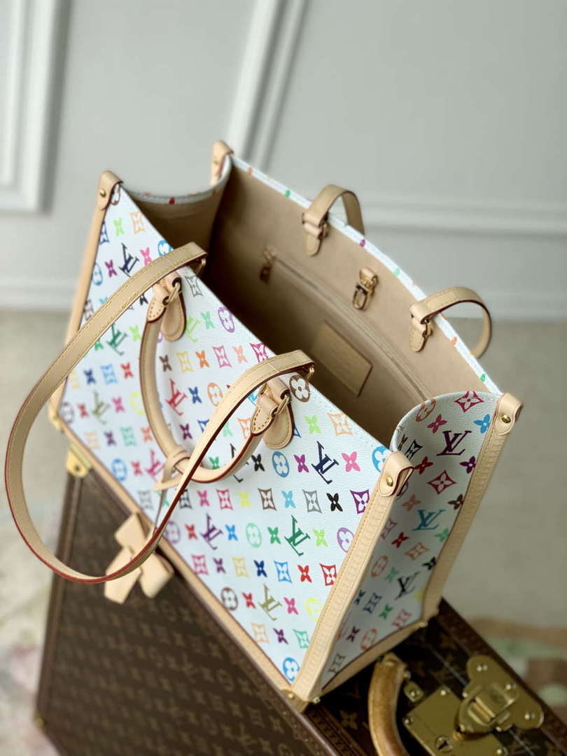 LV M13079 Louis Vuitton LV x TM OnTheGo MM Handbag Multicolored