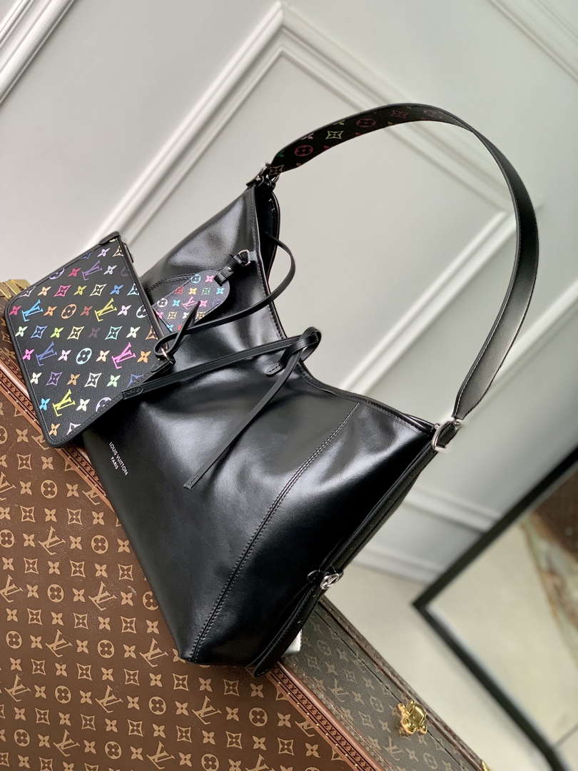 LV M13105 Louis Vuitton LV x TM CarryAll Vibe MM Bag Black
