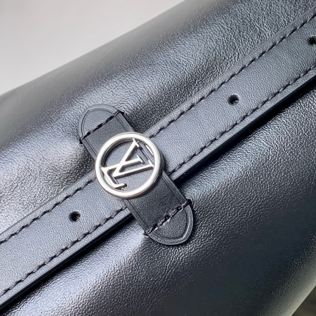 LV M13105 Louis Vuitton LV x TM CarryAll Vibe MM Bag Black