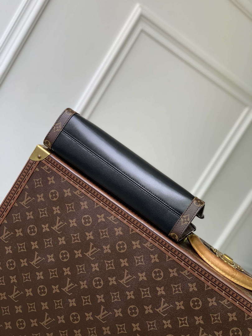 LV M13140 Louis Vuitton Nova PM Calfskin leather Bag Black - Default Title - View 4