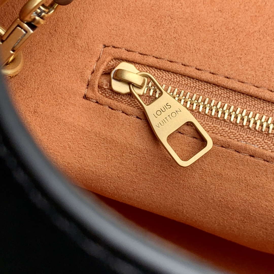 LV M13148 Louis Vuitton Low Key Messenger Bag Black - Default Title - View 7