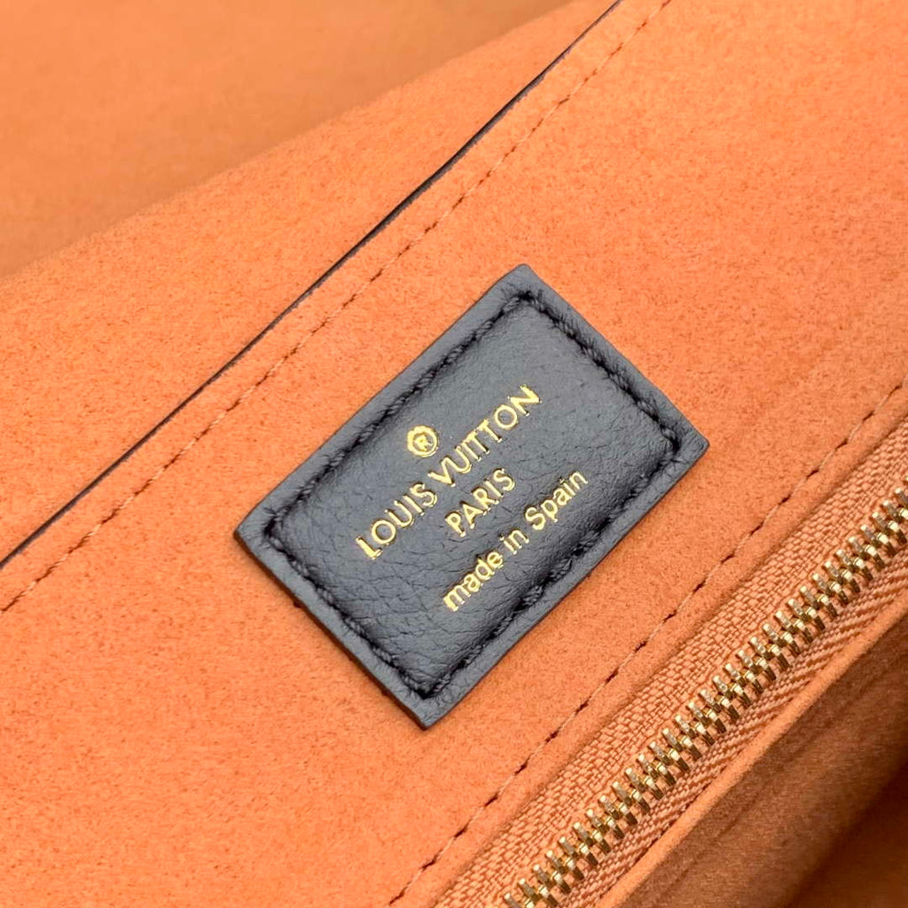 LV M13148 Louis Vuitton Low Key Messenger Bag Black