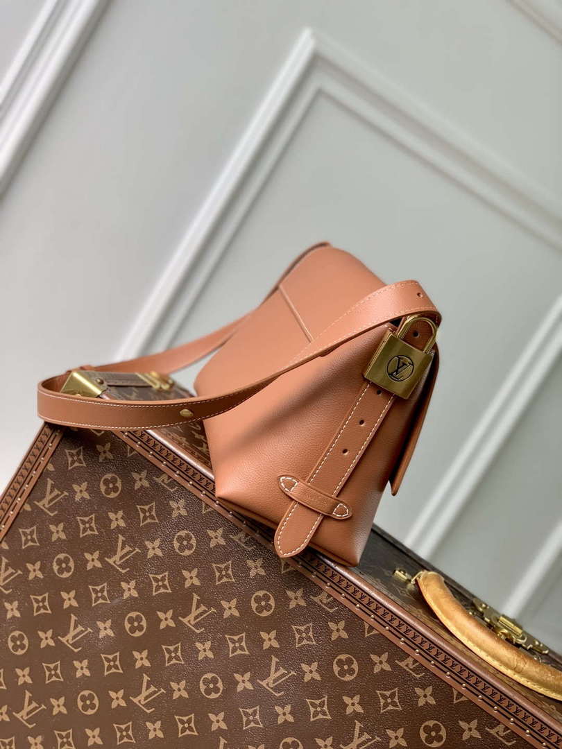 LV M13151 Louis Vuitton Low Key Messenger Bag Cognac Brown - Default Title - View 3