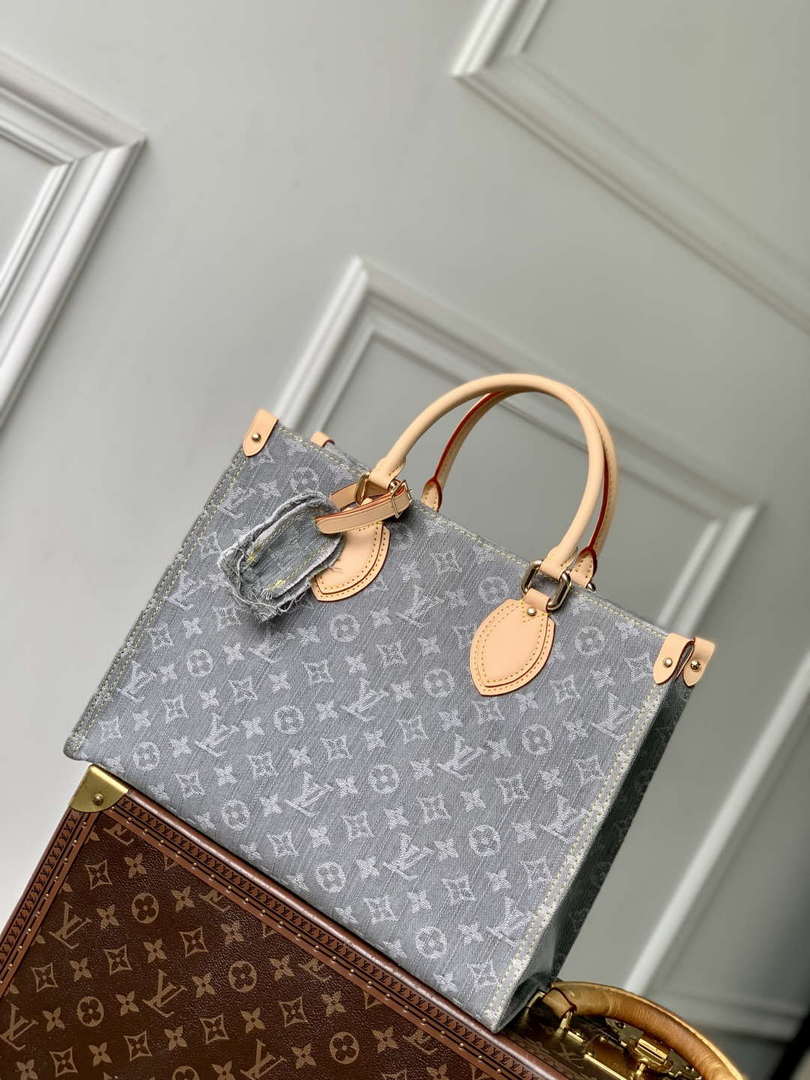LV M13189 Louis Vuitton OnTheGo MM Bag Washed Gray - Default Title - View 1