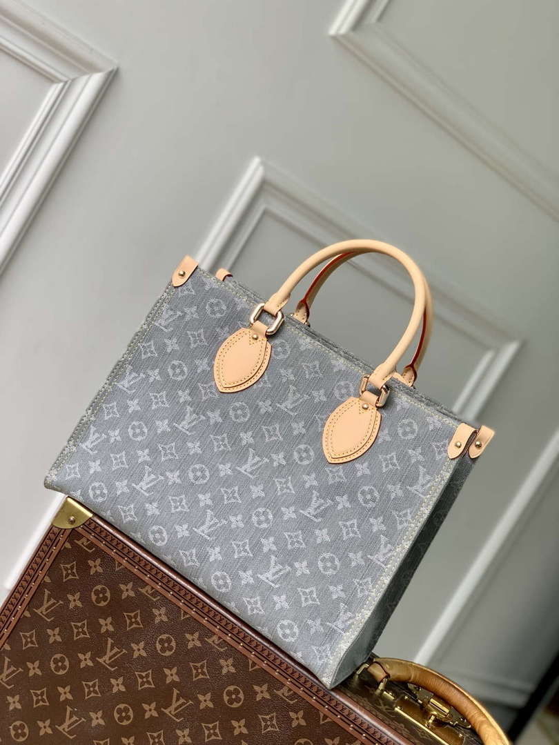 LV M13189 Louis Vuitton OnTheGo MM Bag Washed Gray