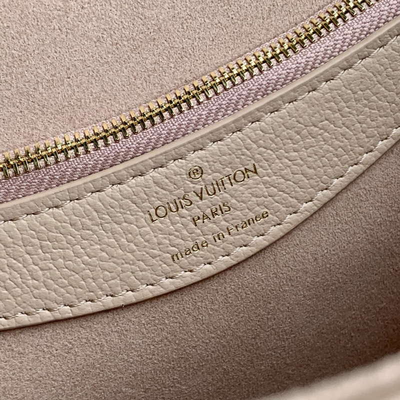 LV M13231 Louis Vuitton Diane Handbag Sand