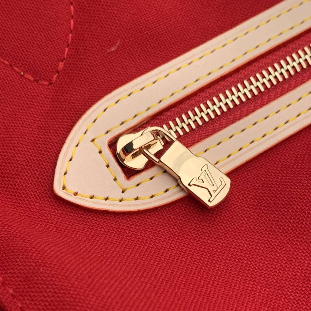 LV M13263 Louis Vuitton LV x TM Neverfull MM Handbag Monogram