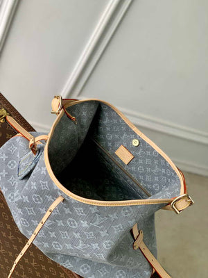 LV M13289 Louis Vuitton CarryAll MM Bag Monogram Washed Gray - Default Title - View 9