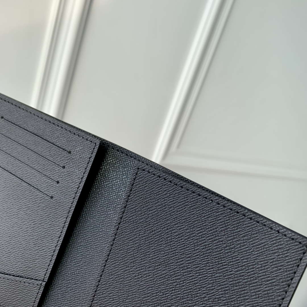 LV M13414 Louis Vuitton LV x TM Passport Cover Multicolored Black
