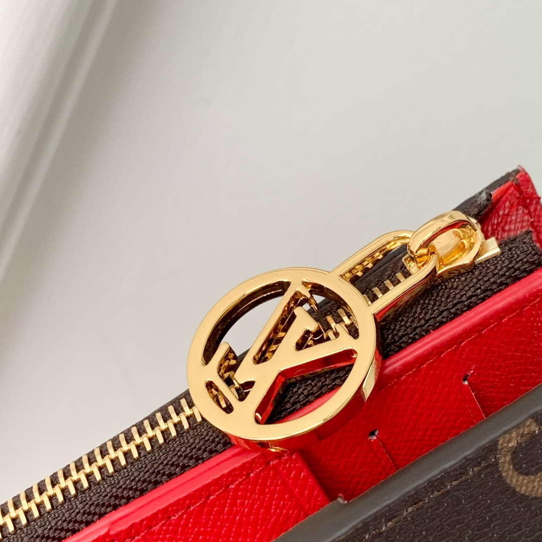 LV M13420 Louis Vuitton LV x TM Lisa Wallet