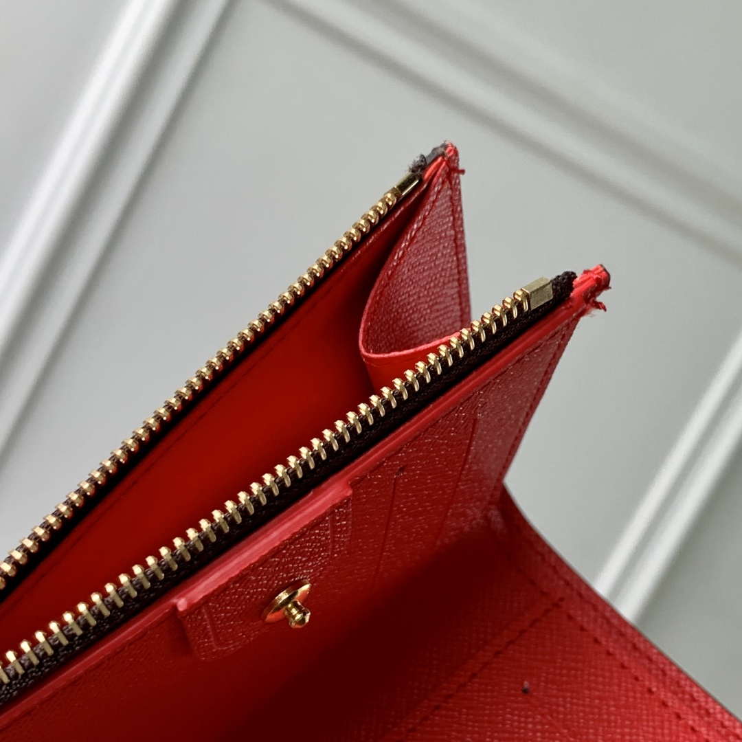 LV M13420 Louis Vuitton LV x TM Lisa Wallet